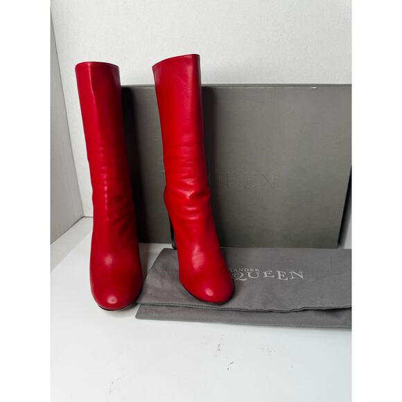 Alexander McQueen Red Leather Lux Duchess Bootie Boots 105mm High Heel Size 37.5 - Picture 2 of 13